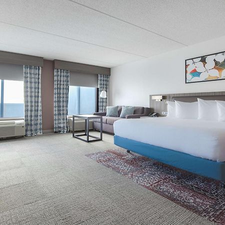 Hilton Garden Inn Newport News Buitenkant foto