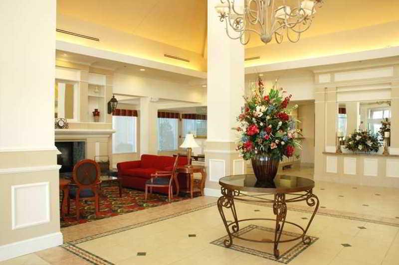 Hilton Garden Inn Newport News Buitenkant foto