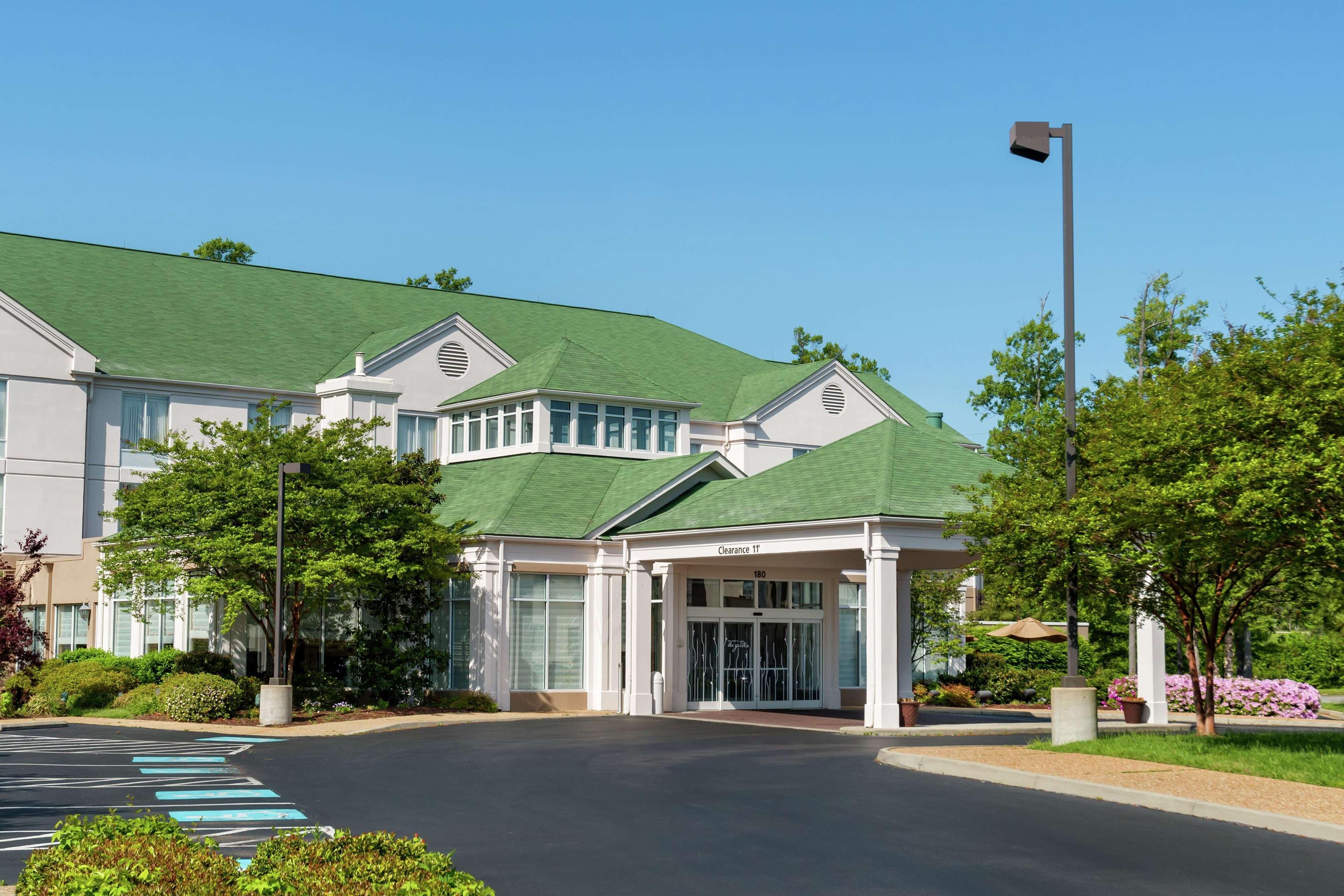Hilton Garden Inn Newport News Buitenkant foto