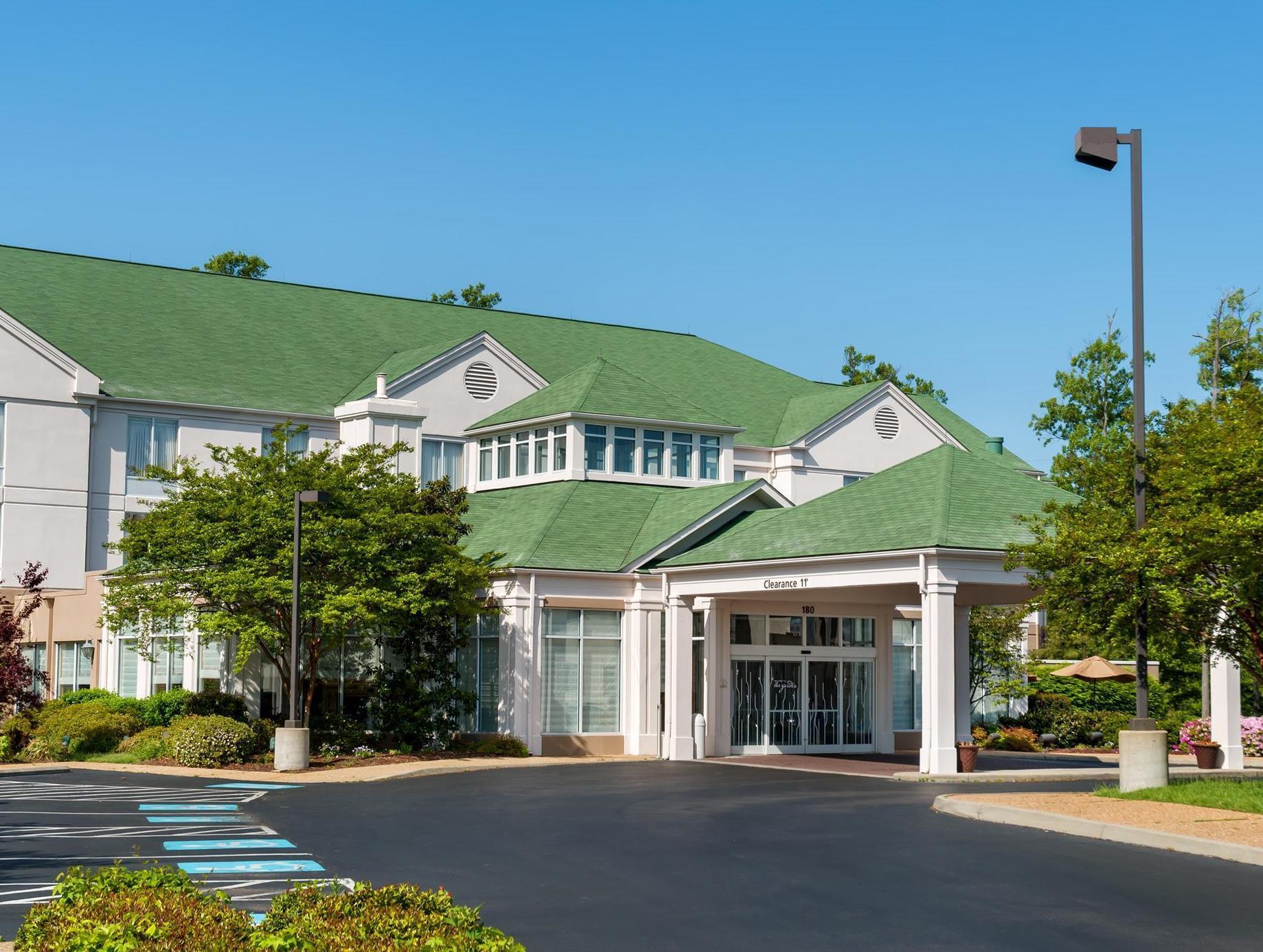 Hilton Garden Inn Newport News Buitenkant foto