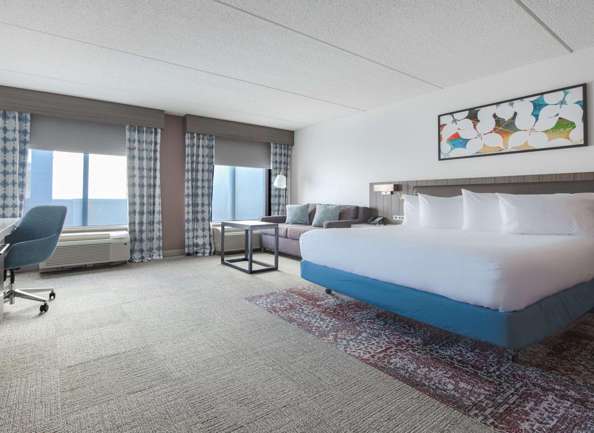 Hilton Garden Inn Newport News Buitenkant foto