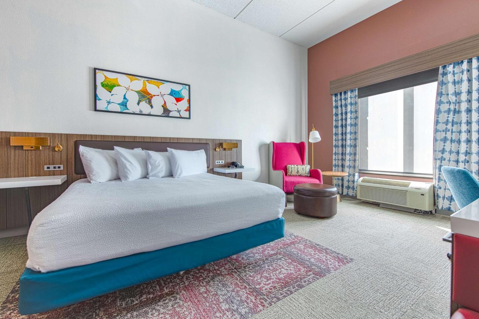 Hilton Garden Inn Newport News Buitenkant foto