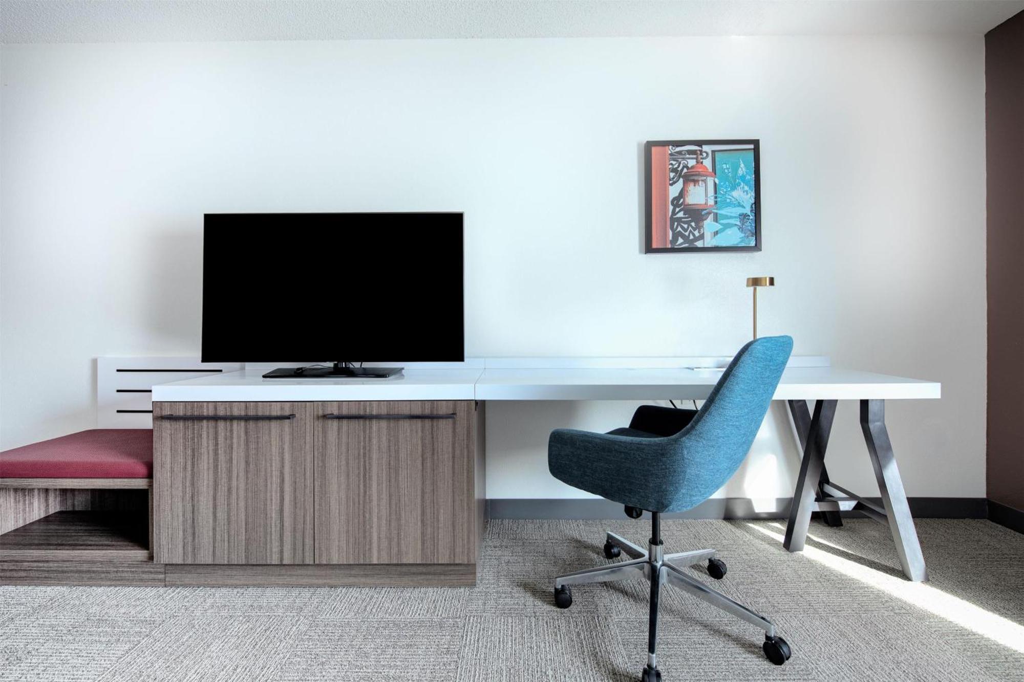 Hilton Garden Inn Newport News Buitenkant foto